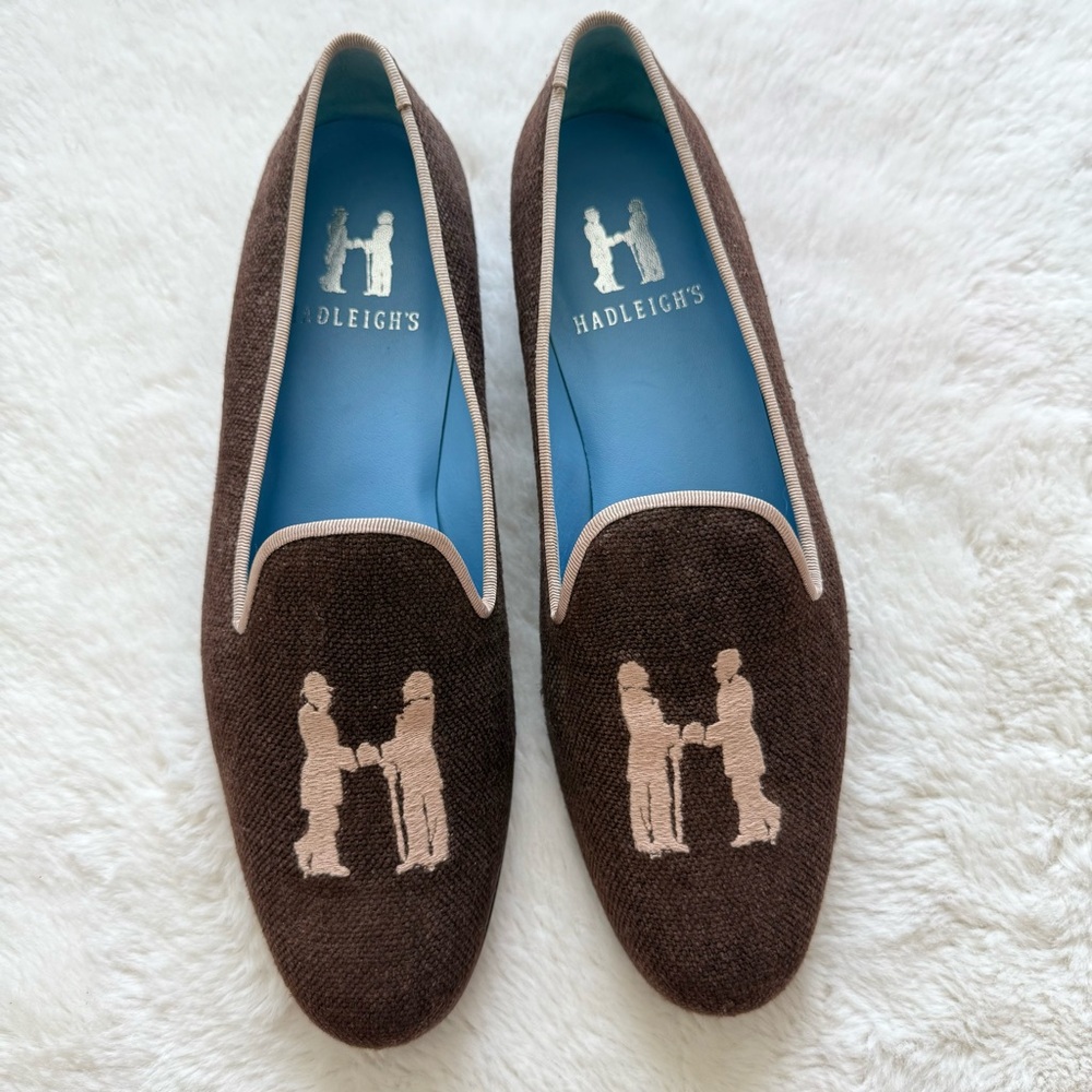 NEW!!! Hadleigh's Women Signature Logo Brown Tan shoes Size 11 Retail 595$